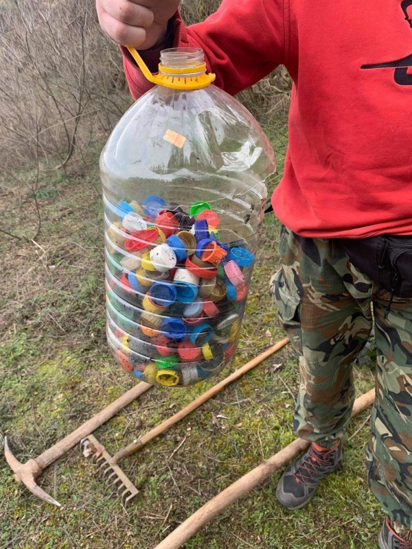 80 чувала с отпадъци събраха при почистване на язовир Копринка