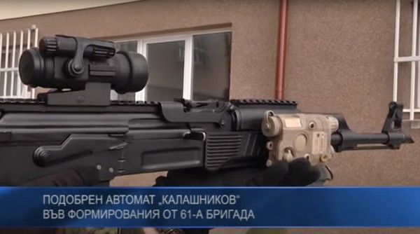 “Арсенал“ създаде подобрена версия “Калашников“ за 61 Стрямска механизирана бригада