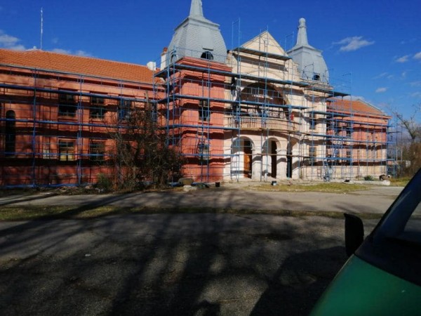 Ремонтът на банята в с. Ягода приключва в края на лятото