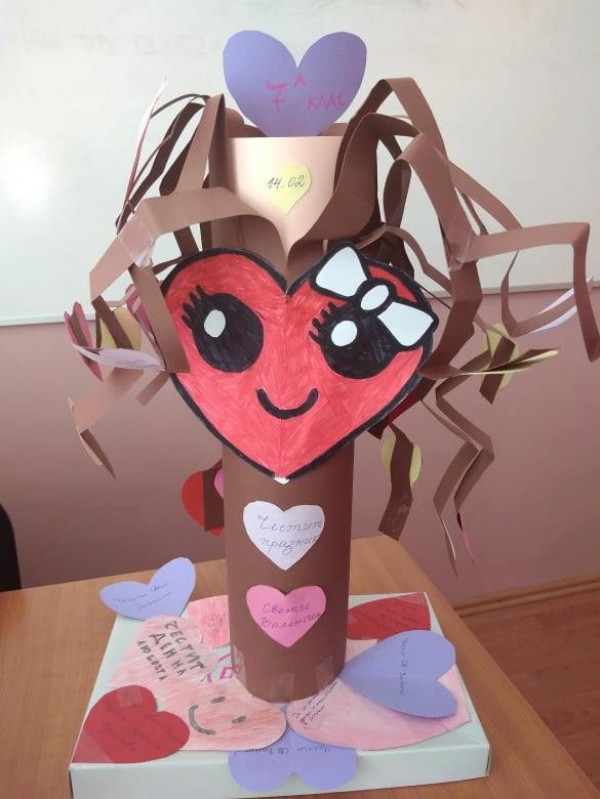 Учениците в ОУ “Георги Кирков“ отбелязаха Св. Валентин с различни проекти