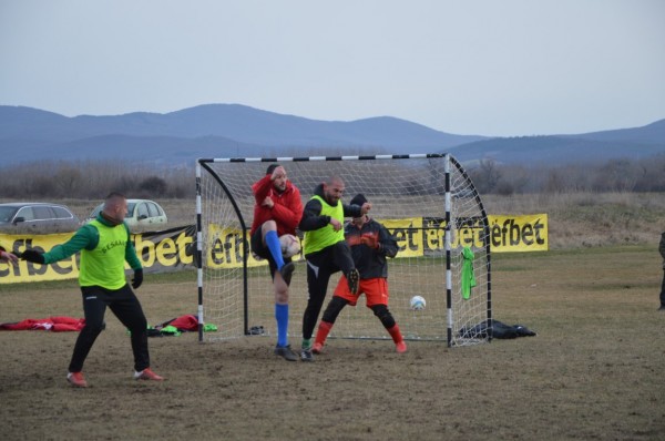 Футболен турнир с кауза- над 6 000лв в помощ на 3-годишния Део и първо място за „Непобедимите“ 