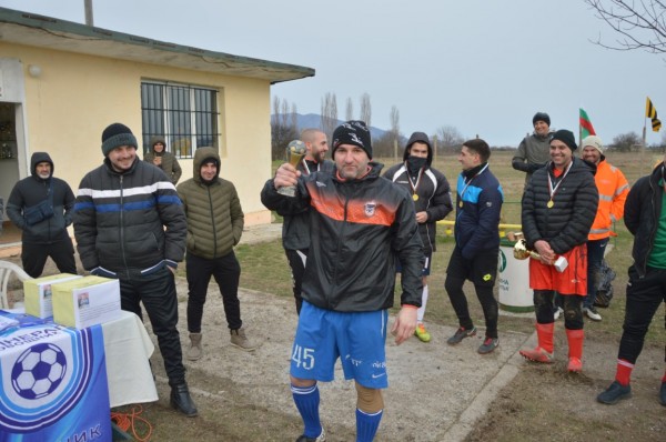 Футболен турнир с кауза- над 6 000лв в помощ на 3-годишния Део и първо място за „Непобедимите“ 