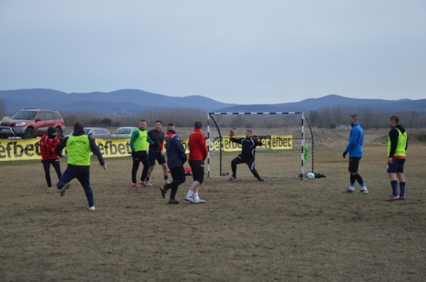 Футболен турнир с кауза- над 6 000лв в помощ на 3-годишния Део и първо място за „Непобедимите“ 