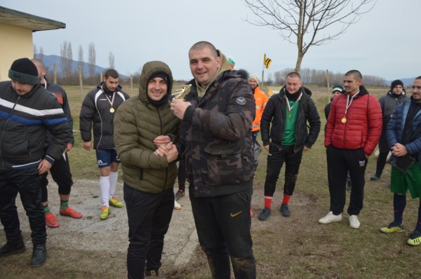 Футболен турнир с кауза- над 6 000лв в помощ на 3-годишния Део и първо място за „Непобедимите“ 