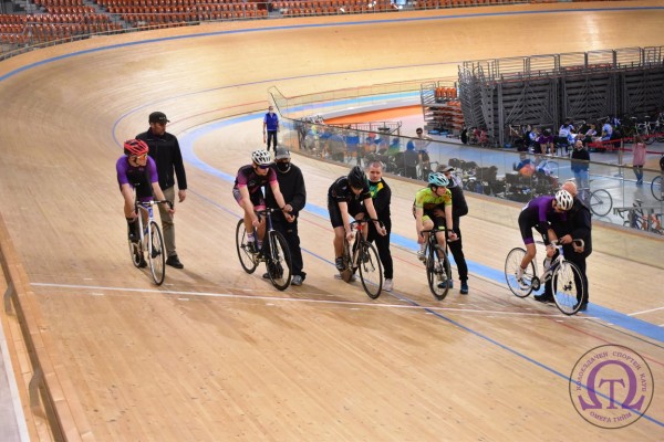 Първи успехи за колоездачите на КК “Лястовица“ за 2021 година