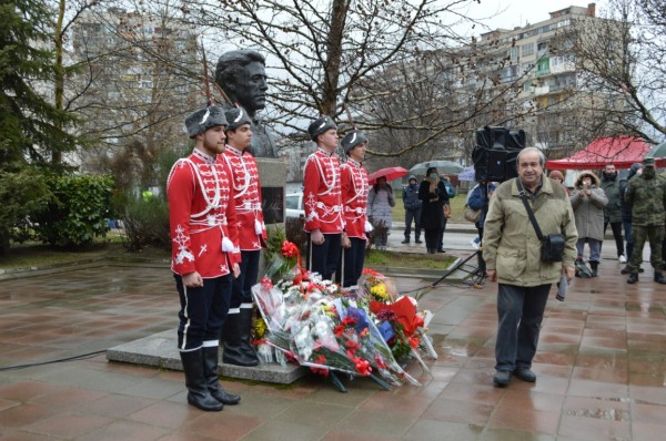 Казанлъчани почетоха паметта на Апостола на Свободата
