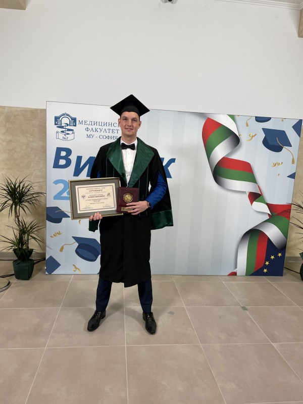 Лекар отличник от Казанлък положи Хипократова клетва