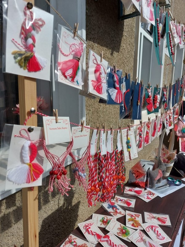 Мартеници с кауза