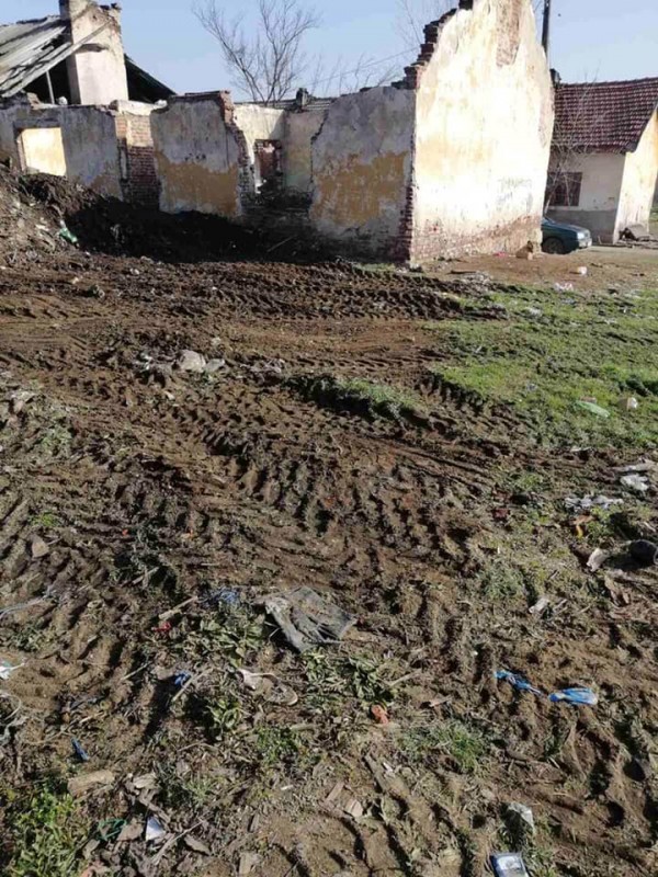 Общинското предприятие извози близо тон боклук, събран край язовира