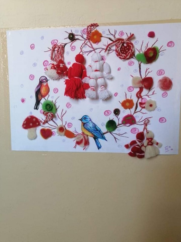 Ученици от ОУ “Кулата“ окичиха цялото училище с мартеници