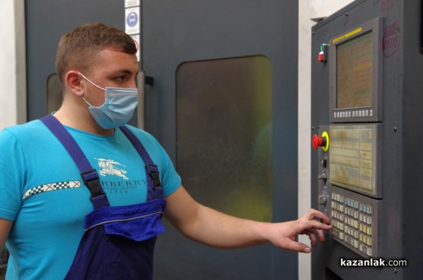 В месеца на професиите и партньорите - хаджиеновци в М+С Хидравлик