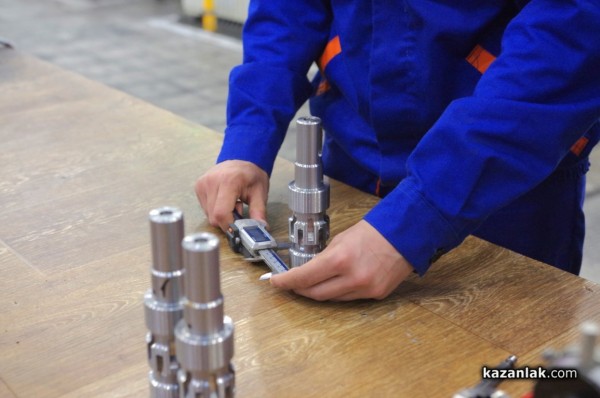 В месеца на професиите и партньорите - хаджиеновци в М+С Хидравлик