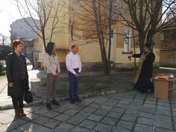 Поздравления от Кмета за 50 години Математическа гимназия