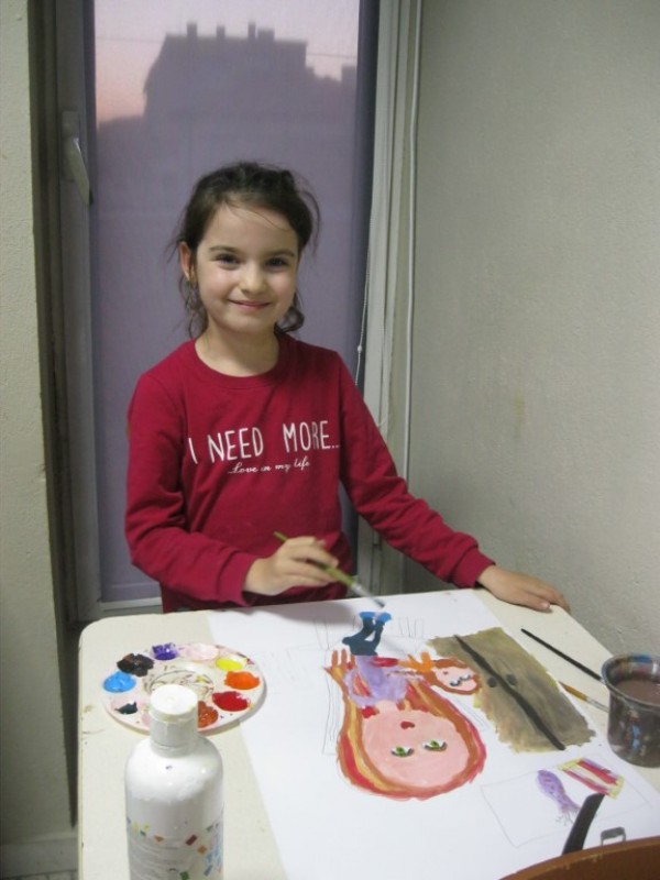 Малки художници наредиха изложба за 8-ми март