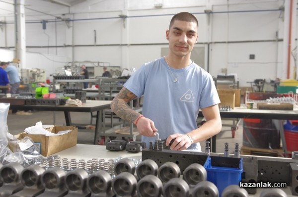 „Капрони” АД - най-младият партньор на ПГ „Иван Хаджиенов”