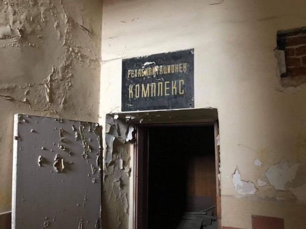 Настаняват монасите в манастирския комплекс. Ще има и лекарски и зъболекарски кабинет