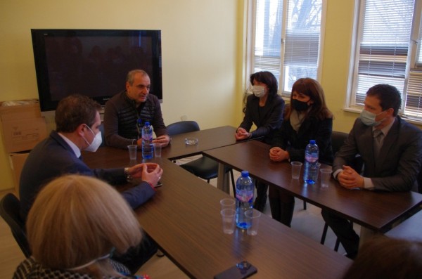 ГЕРБ: Продължаваме да обединяваме хора, а не да ги разделяме