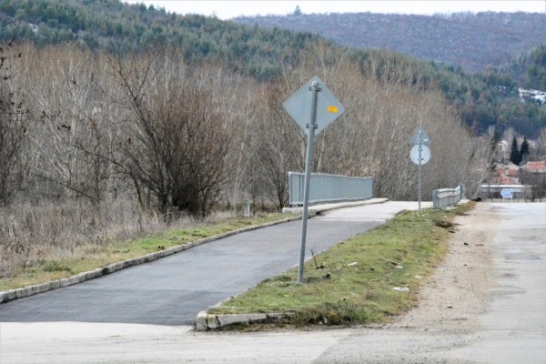 Обновяване на велоалеите край Казанлък