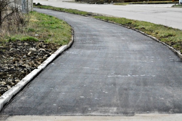 Обновяване на велоалеите край Казанлък