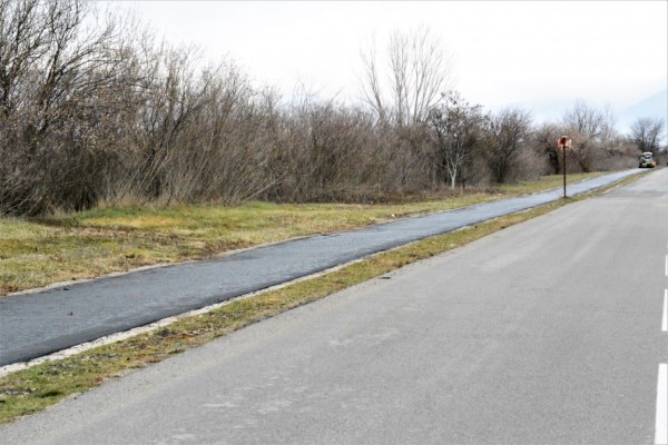 Обновяване на велоалеите край Казанлък