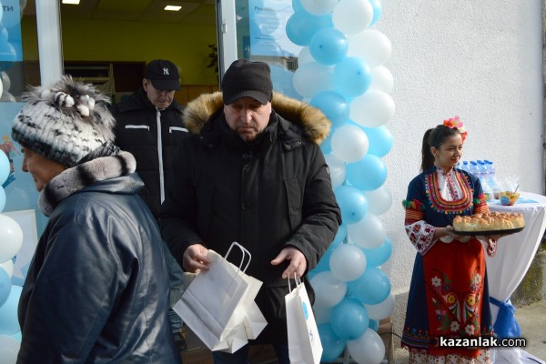 ПП “Има такъв народ“ откри офис в Казанлък