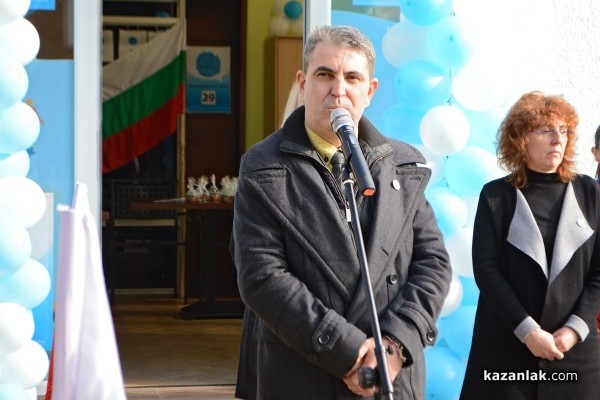 ПП “Има такъв народ“ откри офис в Казанлък