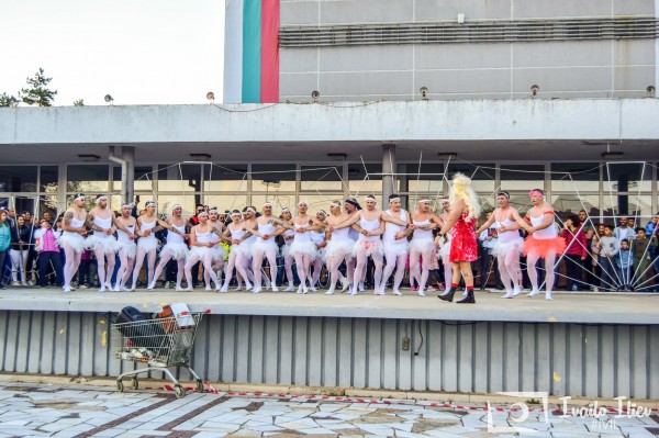 “Лебедово езеро“ бе гвоздея в програмата на Сирни Заговезни в Павел баня