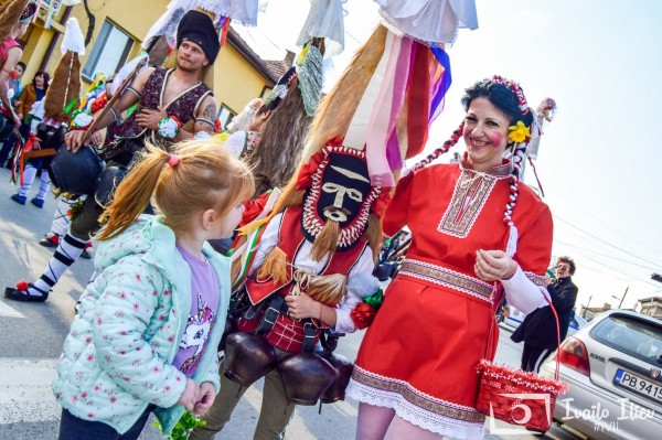 “Лебедово езеро“ бе гвоздея в програмата на Сирни Заговезни в Павел баня