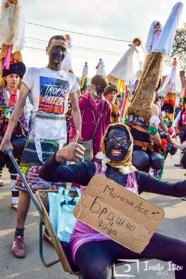 “Лебедово езеро“ бе гвоздея в програмата на Сирни Заговезни в Павел баня
