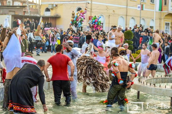 “Лебедово езеро“ бе гвоздея в програмата на Сирни Заговезни в Павел баня