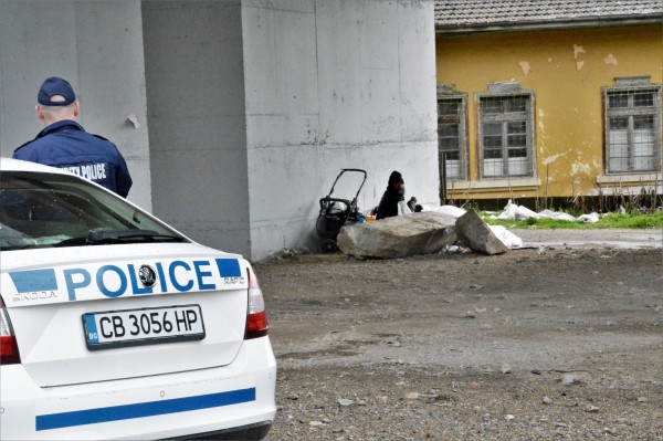 Търсят близките на двамата бездомници в Казанлък