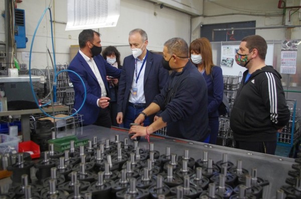 Партньорството между бизнес и образователни институции гарантира нужните специалисти 