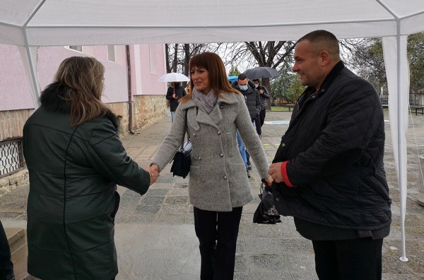 Кандидат-депутатът Илиана Жекова посети община Мъглиж