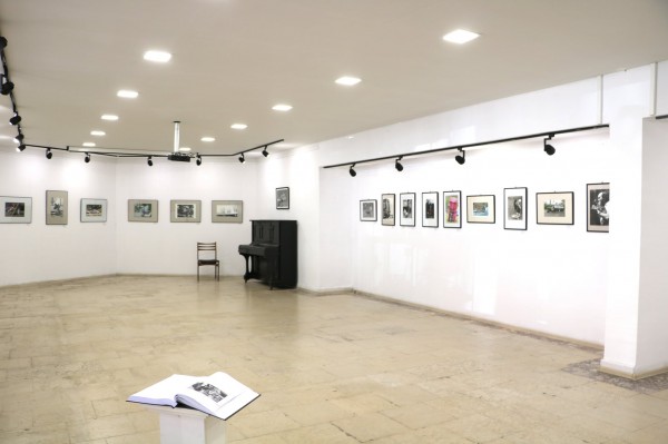 Музеят на хумора и сатирата с изложба в казанлъшкия фото музей 