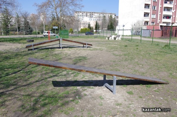 Kучешкият парк с нова ограда и съоръжения