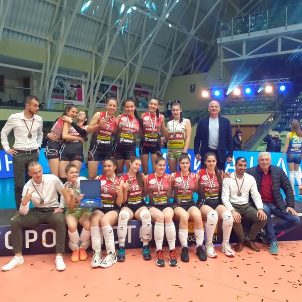 “Казанлък Волей“ е вицешампион на България при жените