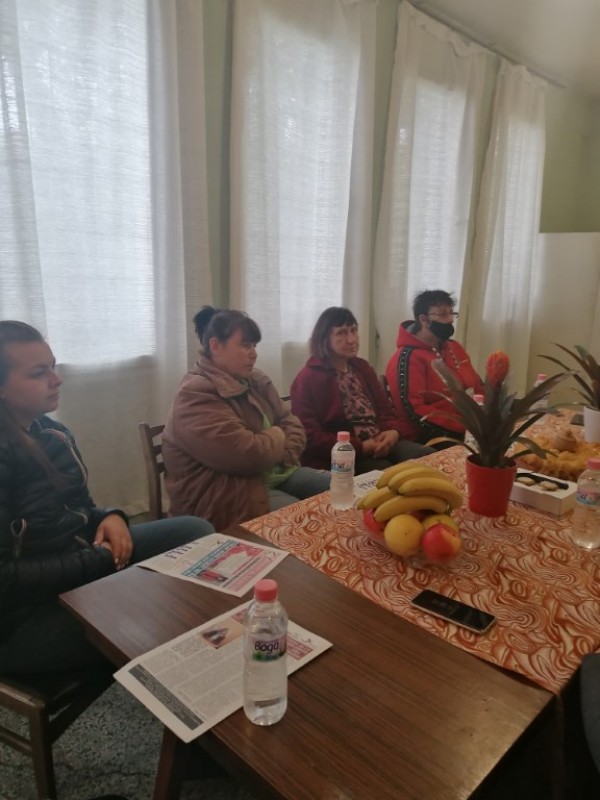 Жените на Казанлък на кафе с жените на Горно Изворово