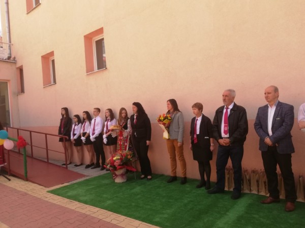 Поздравления от Кмета за 96 години ПГ „Иван Хаджиенов“
