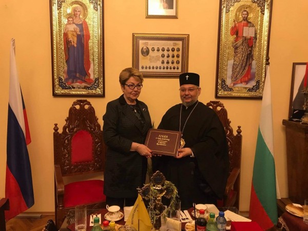 Ще възстановяват руското гробище край манастира в Шипка