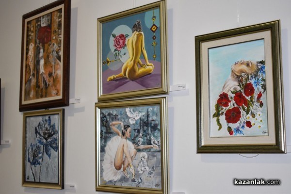 Различни творци се обединиха и създадоха “Различия“