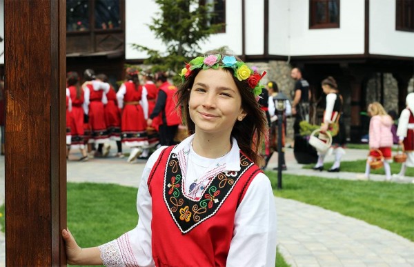 Посрещнете Великден и Гергьовден с агнешко на пещ в комплекс „Светилото”