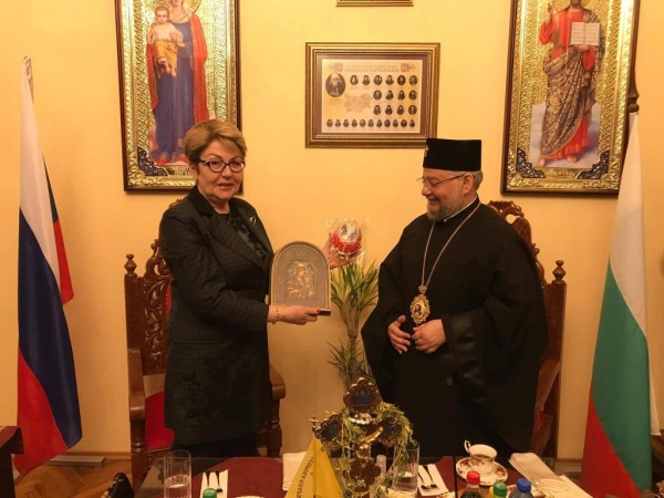 Ще възстановяват руското гробище край манастира в Шипка