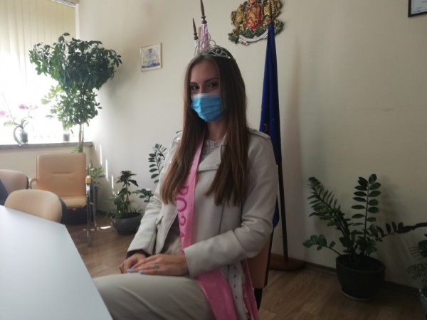 Първа среща на Кмета с кандидатките за Царица Роза 2021