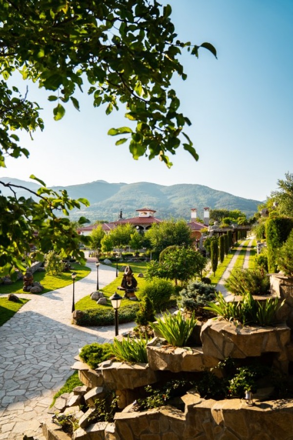 Дамасцена очаква своите гости и през празничните дни