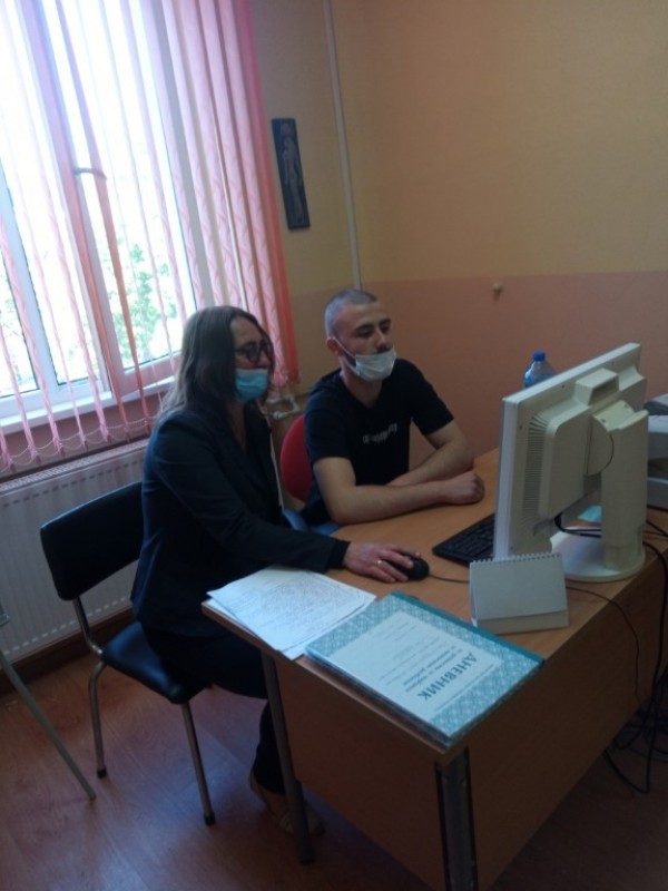 Ученици и учители си размениха ролите в ПГ „Иван Хаджиенов”