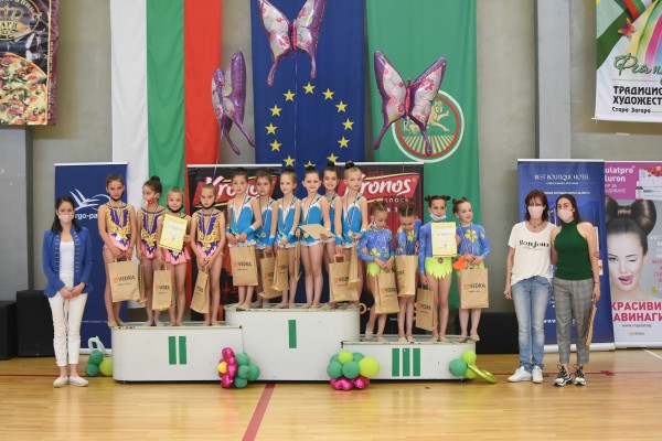 Държавният турнир в Стара Загора донесе шампионски титли и медали на гимнастичките ни