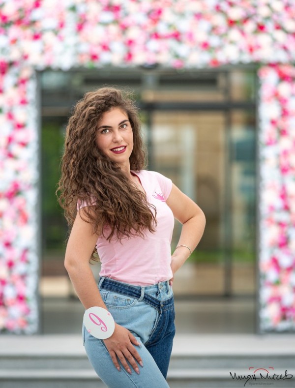 Вижте всички участнички в конкурс “Царица роза 2021“