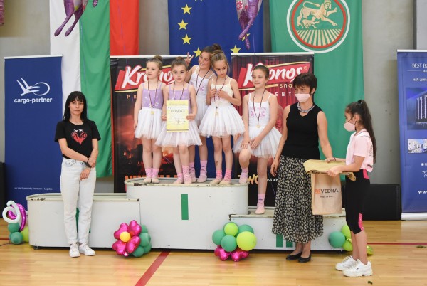 Държавният турнир в Стара Загора донесе шампионски титли и медали на гимнастичките ни