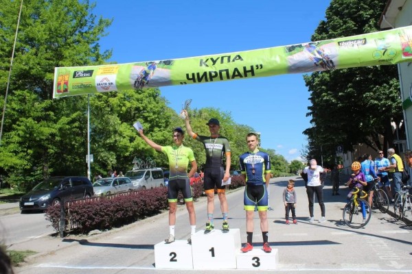 Казанлъшките колоездачни клубове с множество медали от две състезания