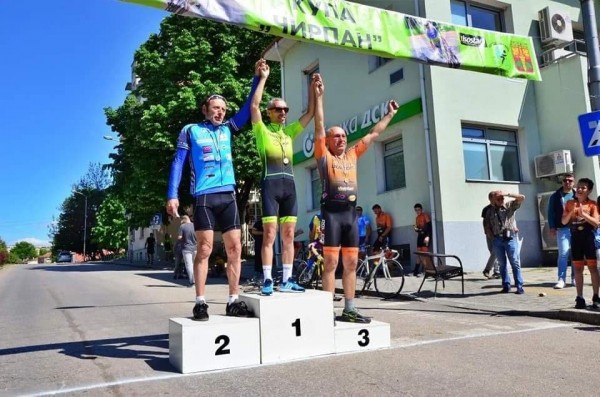 Казанлъшките колоездачни клубове с множество медали от две състезания